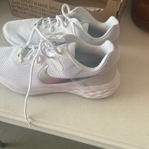 Women’s Nike shoes